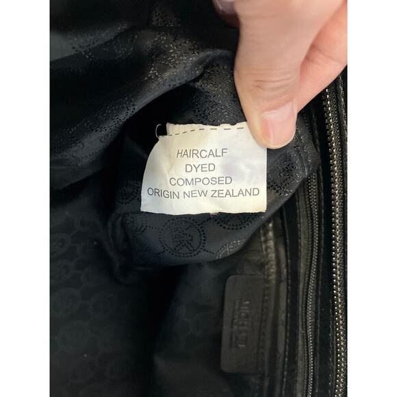 MICHAEL KORS, LARGE DYED CALF HAIR BLACK LEATHER SHOULDER BAG - Picture 14 of 16